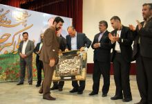 گزارش تصویری از اهداء جوایز  در همایش تجلیل از پرفسور علی اکبر جلالی چهره ماندگار شهرستان شاهرود 